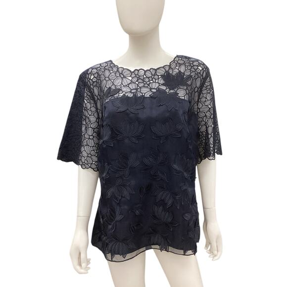 Escada Top Women’s SZ L Silk Lace Embroidery Back Zipper Short Sleeve Navy Color - Picture 1 of 4